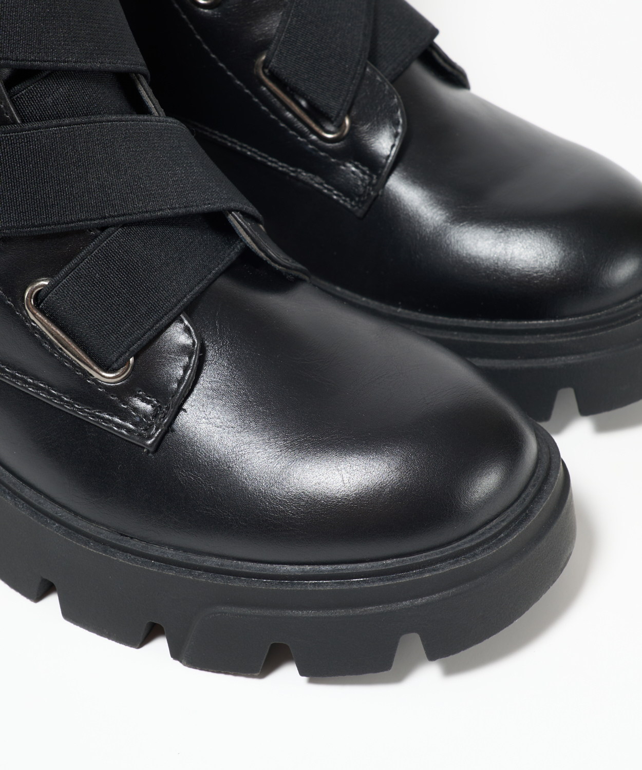 Botim com cordões elásticos image number null